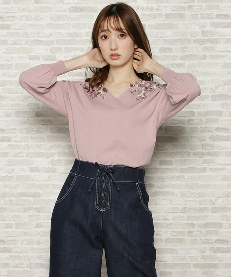 3Dシアー刺繍ニット
