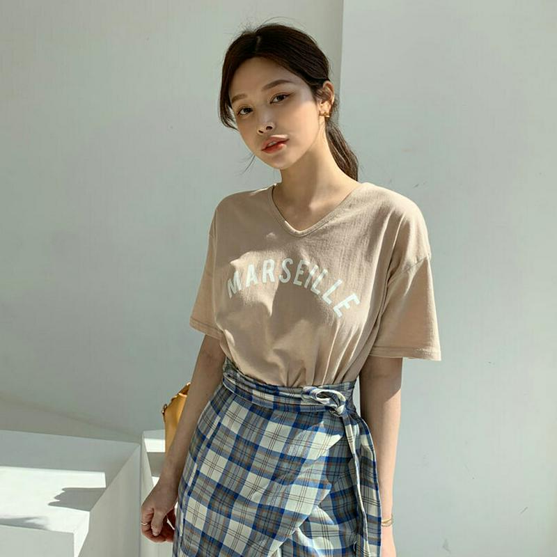 Vネックロゴ Tシャツ・全4色・ レディース【tops】【トップス Tシャツ ロゴ ロゴT 半袖 ハーフスリーブ Vネック カジ