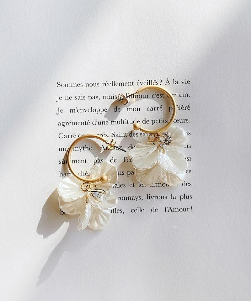 【felice】シェルフラワーピアス