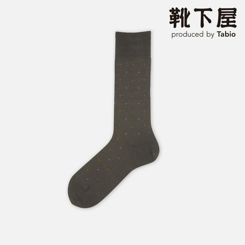 【全品送料無料★〜1/16 23:59迄】【あす楽】 30%OFF 【Tabio MEN】 メンズスクエアドットレギュラー丈ソックス / 靴下屋 靴下 タビオ くつ下 メンズ 日本製 2112sl