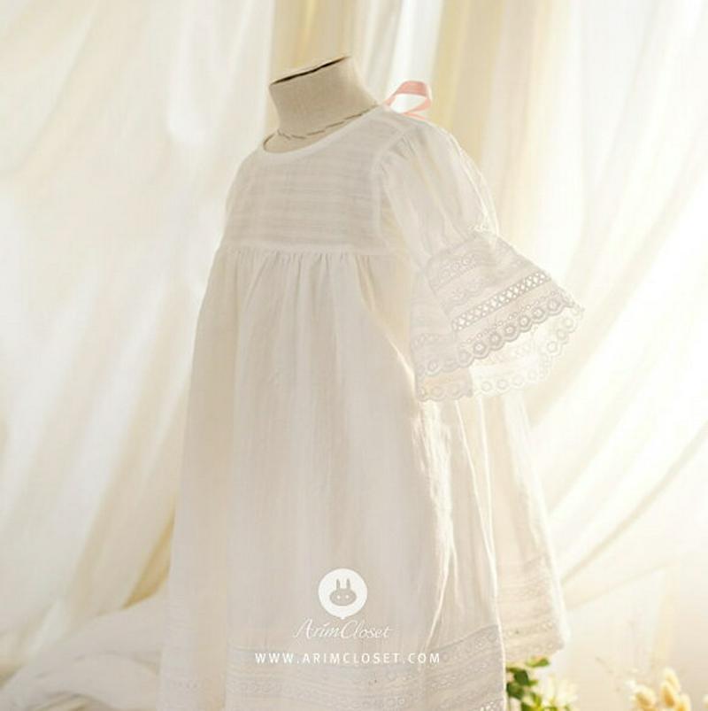 バックボタンレースワンピース・p000314 キッズ【3~8才】【ops】【ワンピース レース 半袖 ハーフスリーブ 白 ホワイト 可愛い かわいい ガーリー 女の子 春 秋 子供 こども 子供服 こども服】【KIDS】