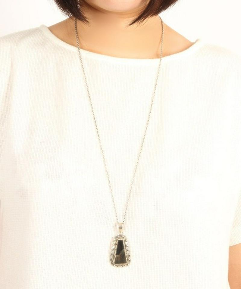 【フランス買付】アパッチゴールド三角ネックレス