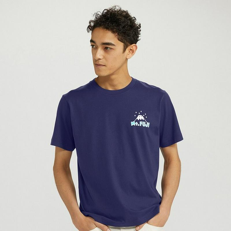 日本土産（NIPPON MIYAGE） UT グラフィックTシャツ（半袖・レギュラーフィット）