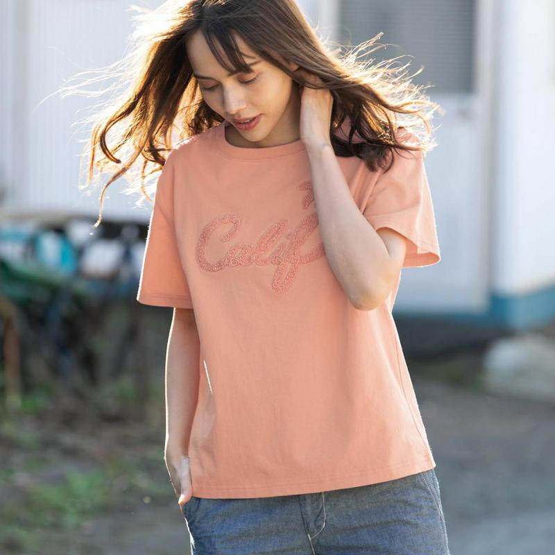 ゆったりシルエットと綿１００％で心地良い◎サガラ刺しゅう半袖Ｔシャツ
