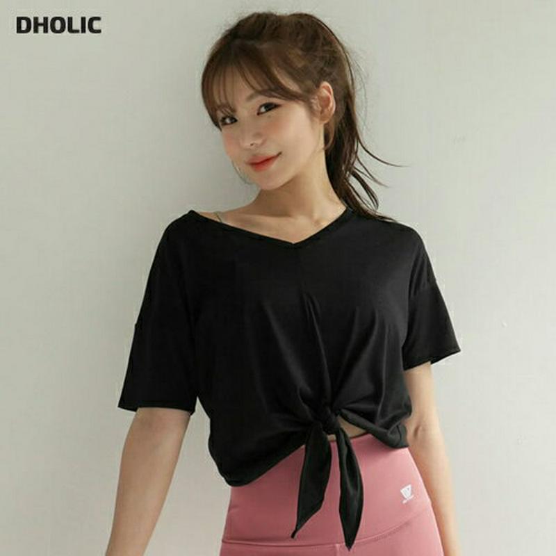 VネックスリットTシャツ・全5色・43835 レディース 【tops】【韓国 ファッション フィットネス 運動服 ヨガウェア ジム エクササイズ スポーツウェア ボディメイク ランニング トップス Tシャツ クロップド 半袖 無地 結べる タイヘム ショート 秋 春】