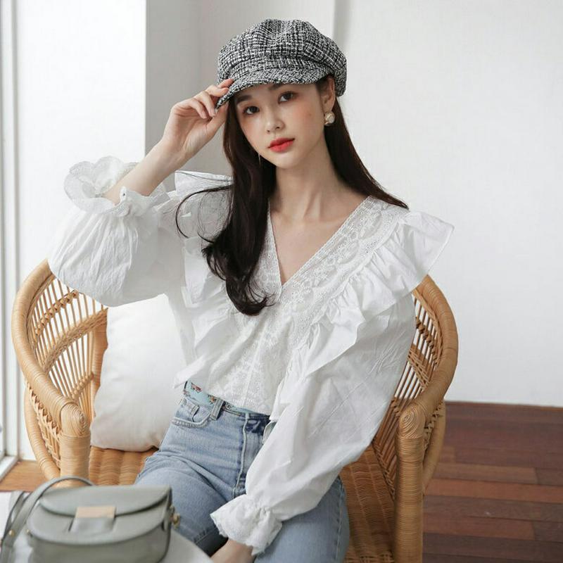 【只今10%OFF】フリルレースVネックブラウス・全1色・e58423 レディース 【bl】【韓国 ファッション トップス ブラウス Vネック フリル レース コットンレース コットン コットン100 パフスリーブ 長袖 ガーリー カジュアル 春】