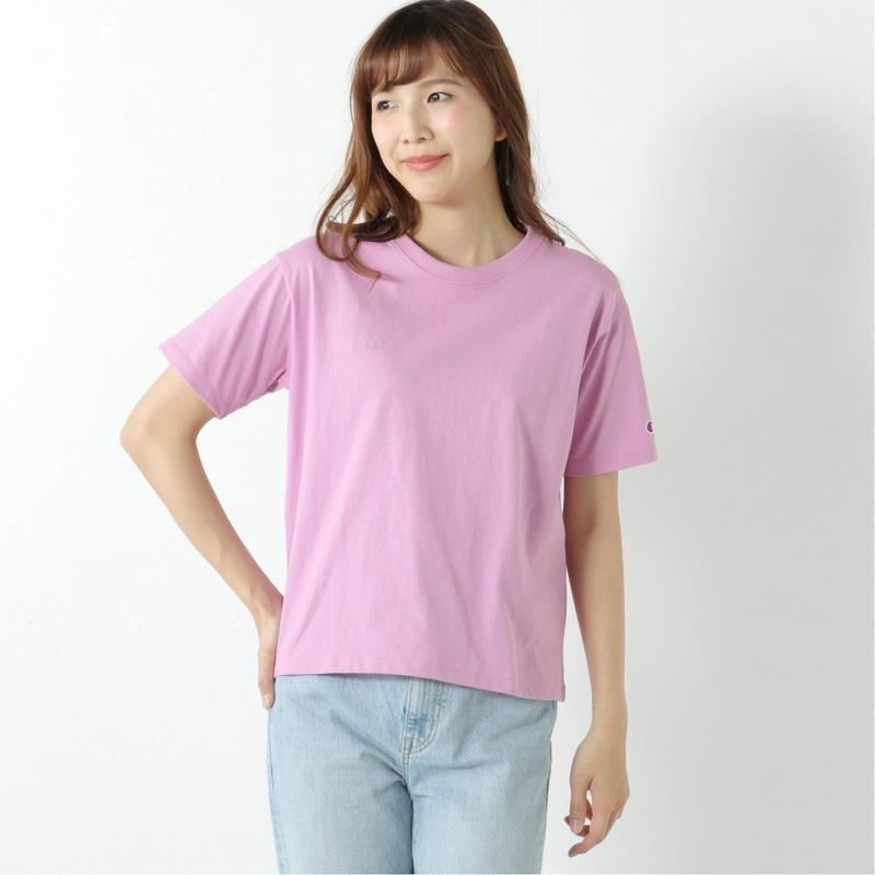 レディース　袖刺繍クルーネック半袖Ｔシャツ（チャンピオン/Champion）