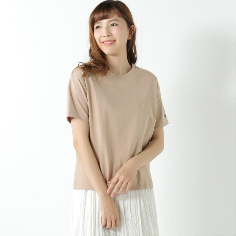 レディース　袖刺繍クルーネック半袖Ｔシャツ（チャンピオン/Champion）