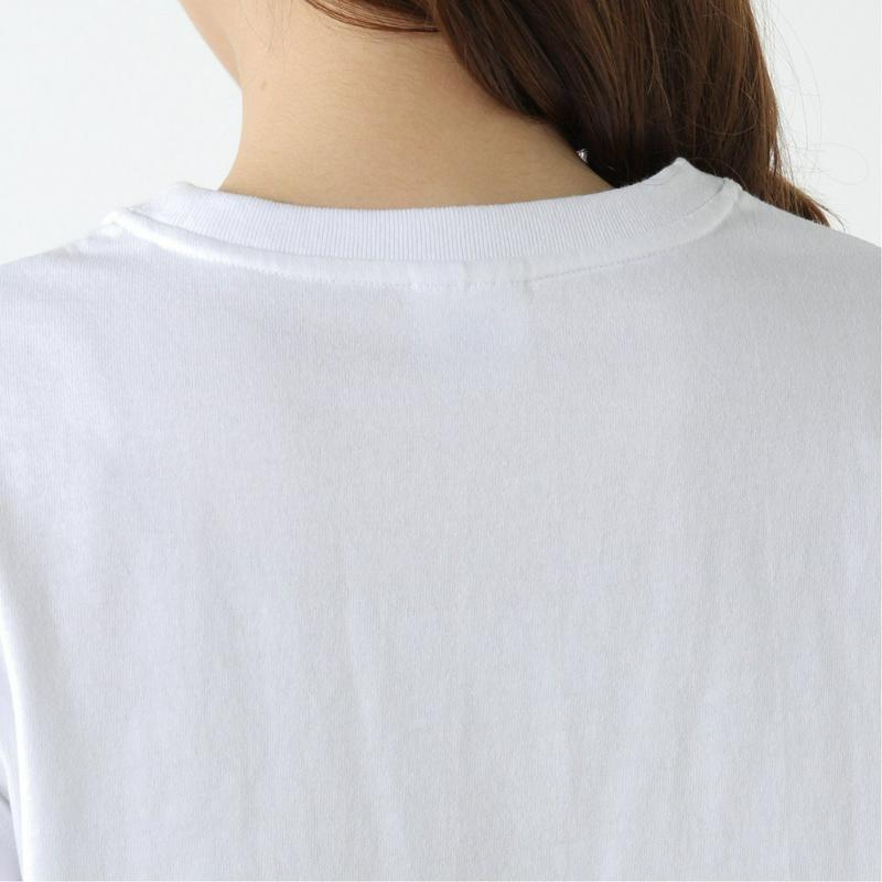レディース　袖刺繍クルーネック半袖Ｔシャツ（チャンピオン/Champion）