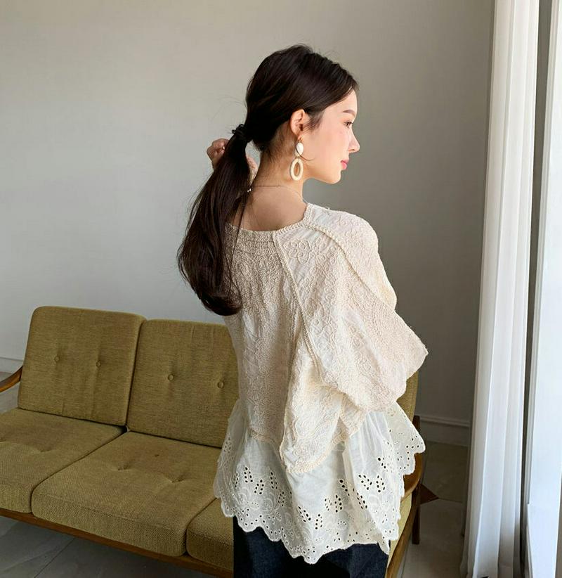 ≪人気商品再入荷≫刺繍アイレットレースブラウス・全1色・t61529 レディース【bl】【トップス ブラウス 長袖 レース 総レース レースブラウス アイレット 刺繍 フェミニン ガーリー 大人 ラグラン フレア フレアトップス 上品 春 秋】【ハイホリHIHOLLI】