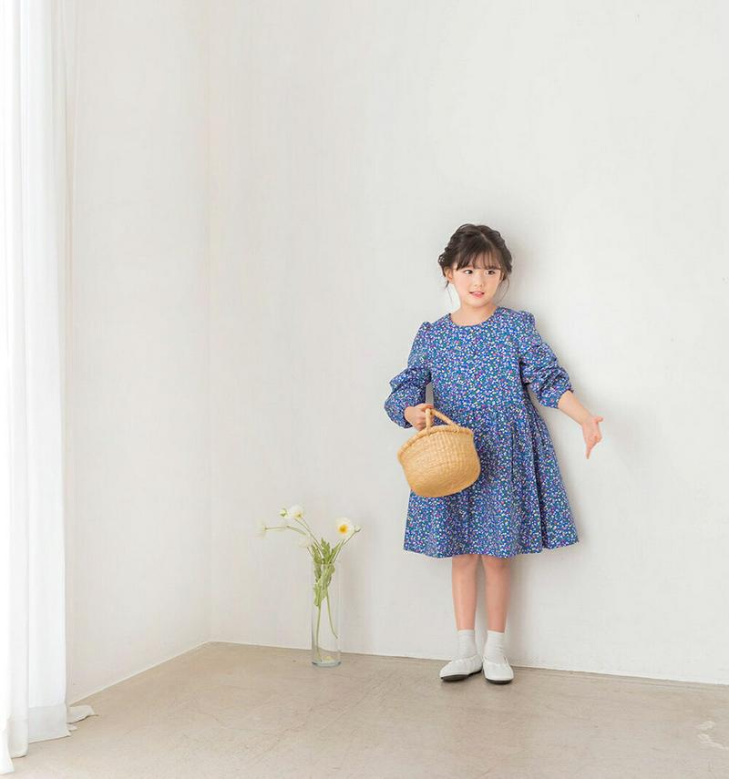 Dholic ディーホリック の ラウンドネック花柄ワンピース P キッズ 9 17才 Ops ワンピース ミディ丈 ミディワンピース 花柄 フラ Parte Dholic ディーホリック の ラウンドネック花柄ワンピース P キッズ 9 17才 Ops ワンピース ミディ丈 ミディワンピース 花柄 フラ Parte