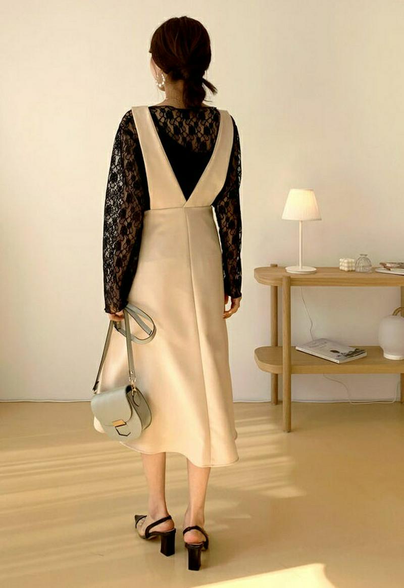 Vネックフレアワンピース・全2色・e55668 レディース 【ops】【韓国 ファッション ワンピース ロング ロング丈 フレア Vネック サロペット 無地 カジュアル きれいめ 大人 夏 秋 春】