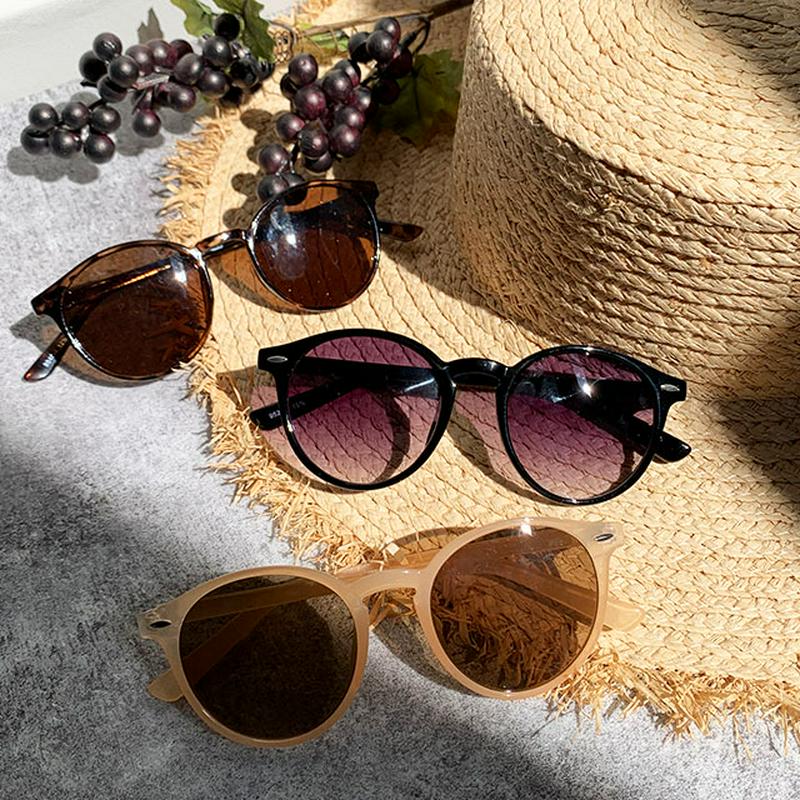 Shopnikoniko ショップニコニコ の ボストン型カラーサングラス 即納 シンプル ボストン型 カラー サングラス トレンド レディース 韓国ファッション 流行 Instagram Parte