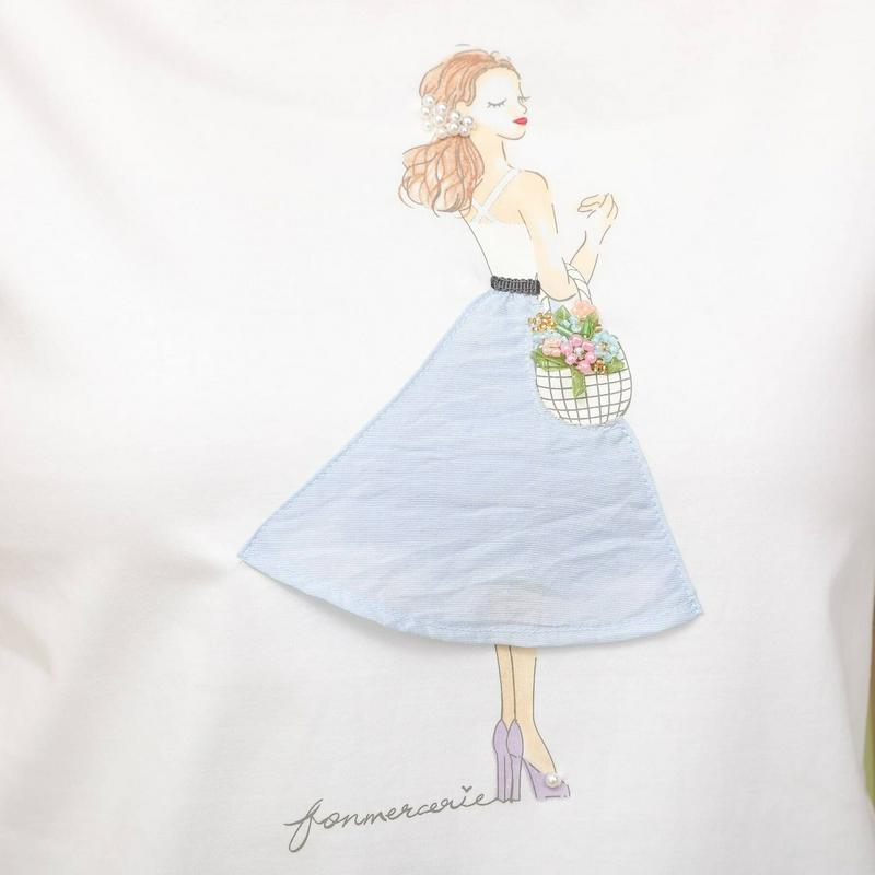 立体ガールＴシャツ