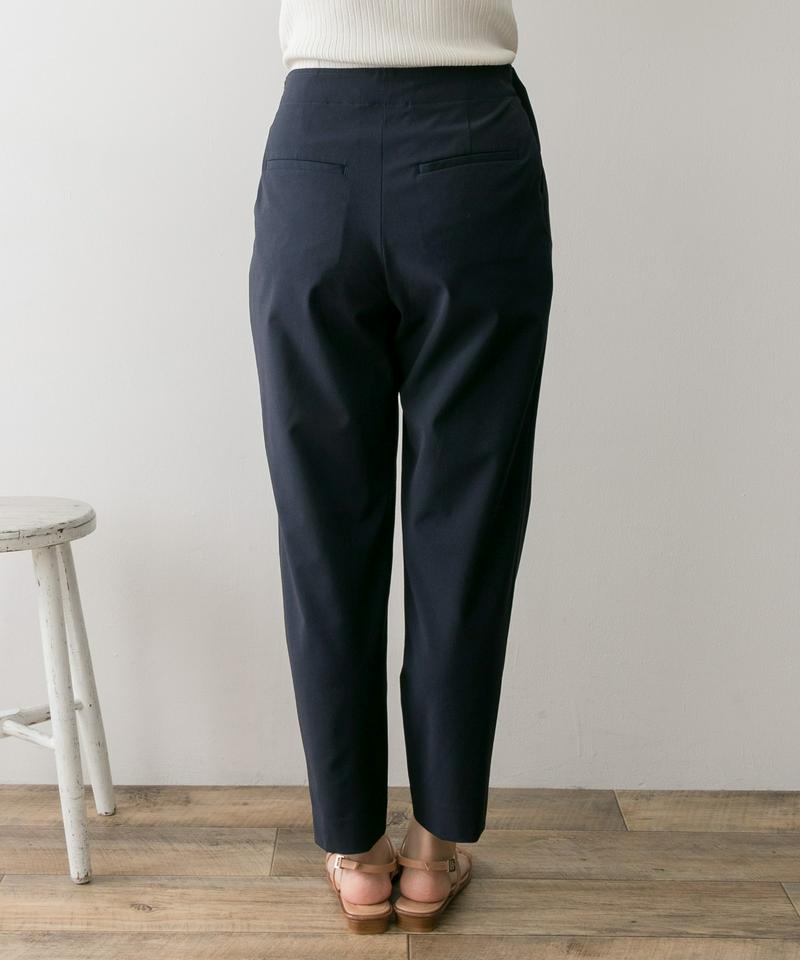 ウォッシャブルテーパードパンツ