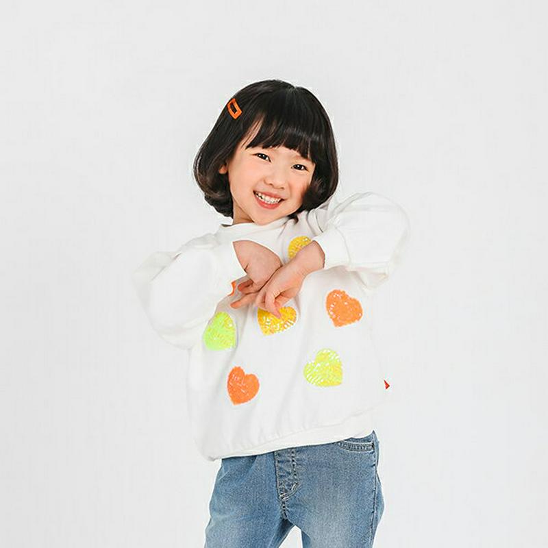スパンコールLove popスウェット・p000959 キッズ【3~8才】【tops】【トップス スウェット トレーナー 長袖 スパンコール ハート 可愛い かわいい カジュアル 女の子 子供 こども 子供服 こども服】【KIDS】