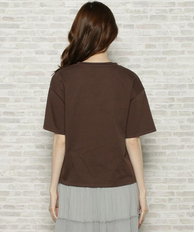 ロゴ×フラワー刺繍Tシャツ