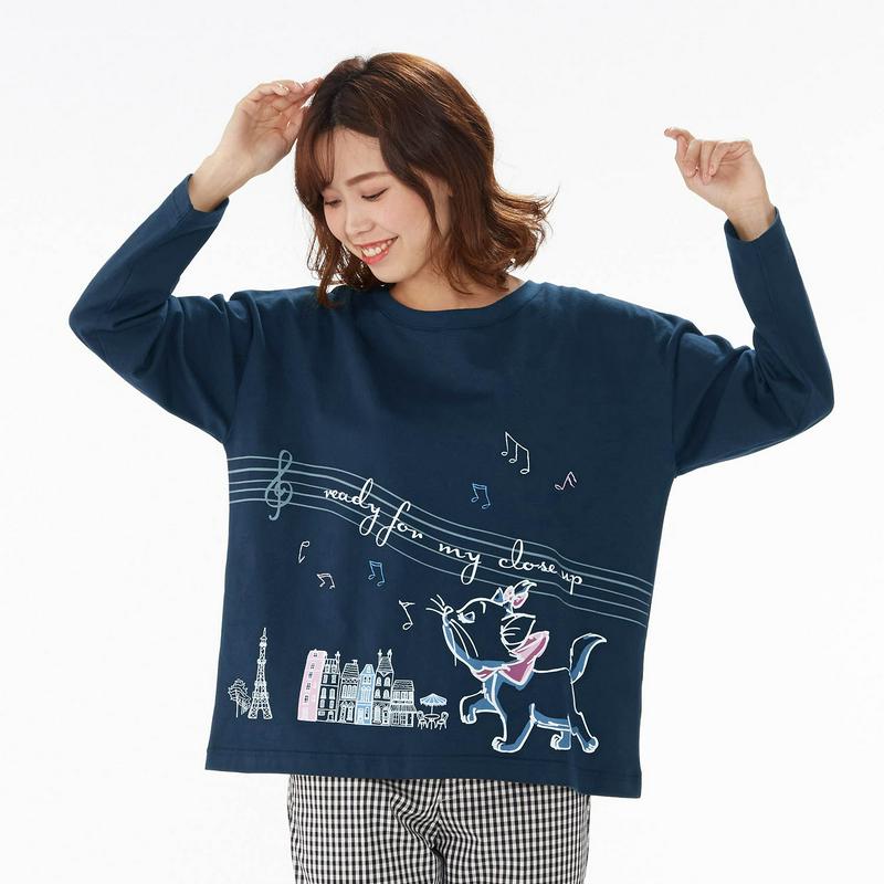 【これからの時期に活躍！】ビッグ長袖Ｔシャツ（選べるキャラクター）（ディズニー）
