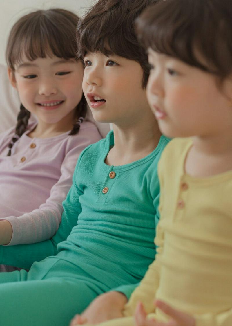 ヘンリーネックパジャマSET p001082 キッズ 【3~8才】【uw】【韓国 ファッション パジャマセット パジャマ 根間着