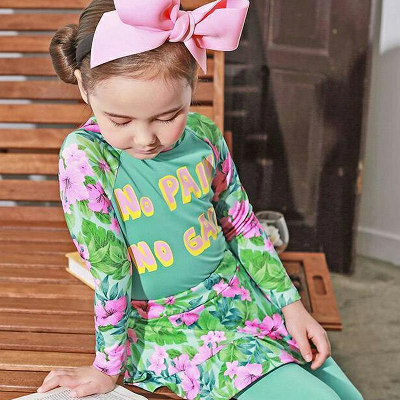 デイジースカート水着SET p000568 キッズ 【3~8才】【bw】【韓国 ファッション 水着 ラッシュガード 水着セット 長袖 ロングパンツ 水遊び プール 海 日焼け防止 日よけ ロゴ レタリング パターン 柄 スカート キッズ 子供 子供用 春 夏】【KIDS】