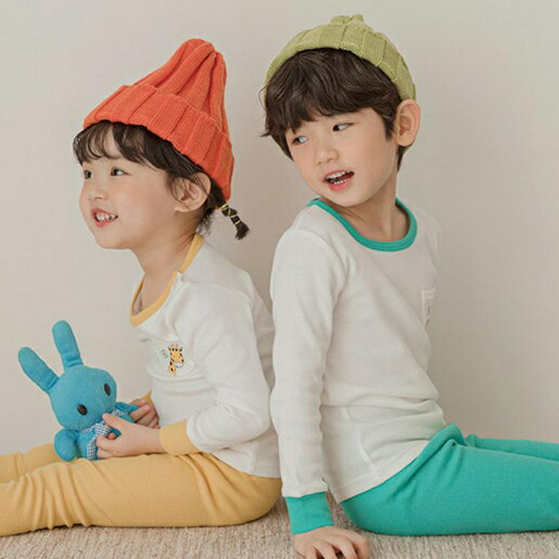 giraffeパジャマ上下SET(グリーン)・p001102 キッズ【3~8才】【uw】【パジャマ 部屋着 ルームウェア 長袖 長ズボン パンツ ズボン きりん キリン 動物 かわいい 可愛い 緑 女の子 男の子 子供 こども 子供服 こども服】【KIDS】