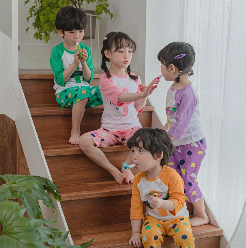 aper town bearパジャマSET(マスタード) p001061 キッズ 【3~8才】【uw】【パジャマセット パジャマ 根間着 部屋着 ラウンドネック 半袖 ハーフスリーブ 七分袖 七分丈 半ズボン ショートパンツ 柄 キッズ 子供 子供用 春 夏】【KIDS】