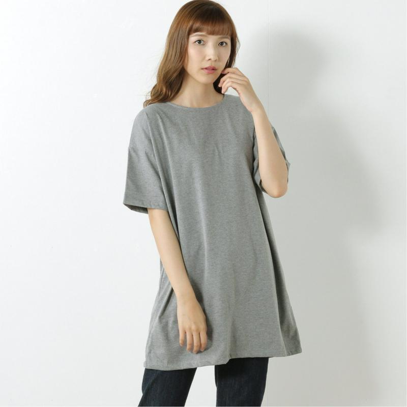 綿混素材のオーバーサイズチュニックＴシャツ