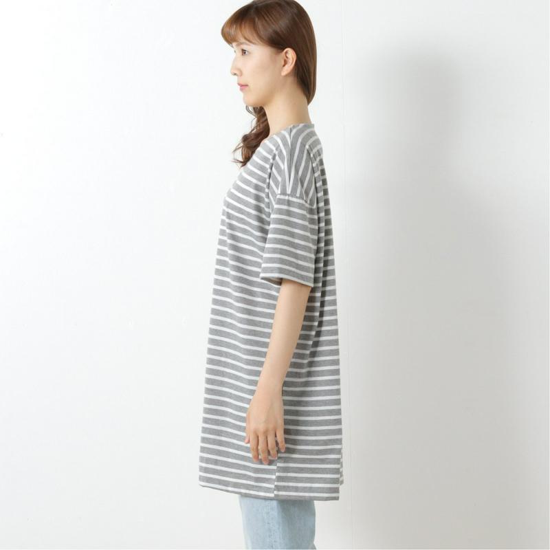 綿混素材のオーバーサイズチュニックＴシャツ