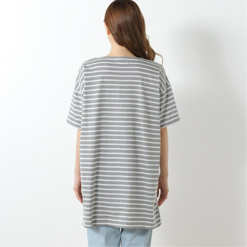 綿混素材のオーバーサイズチュニックＴシャツ