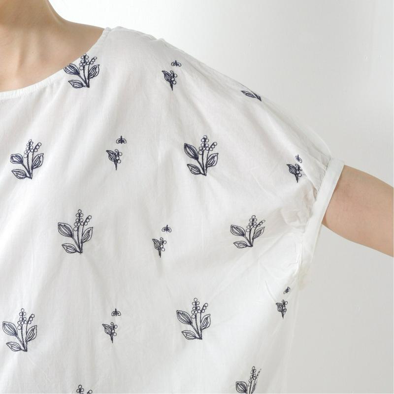 キャンブリックすずらん刺繍チュニック【Ｍ～４Ｌ】（アンベルジュ/embelge）