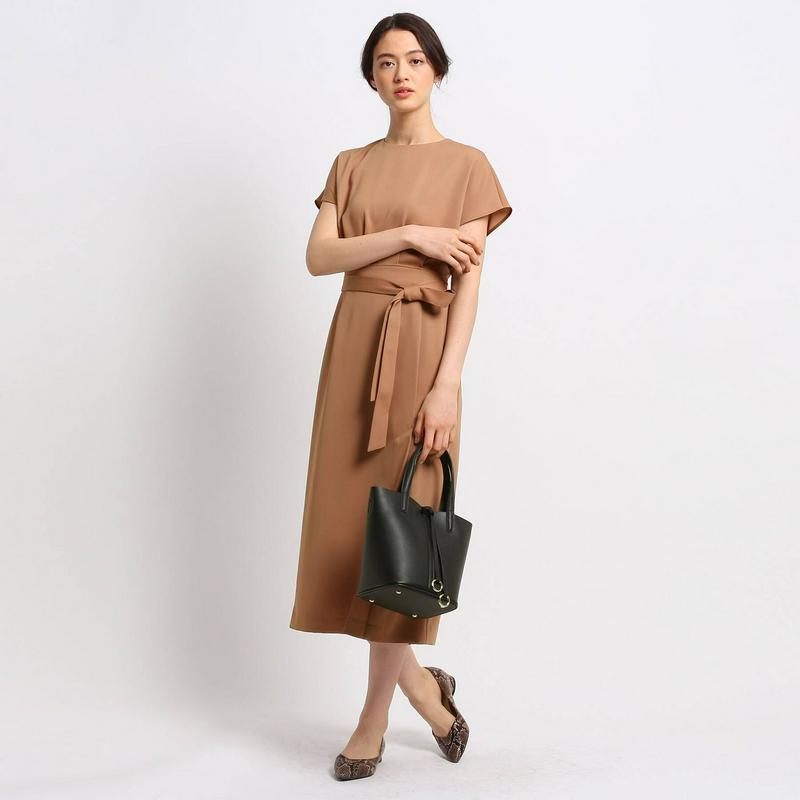 【ＷＥＢ限定／マシンウォッシュ】ガルーダサテンワンピース