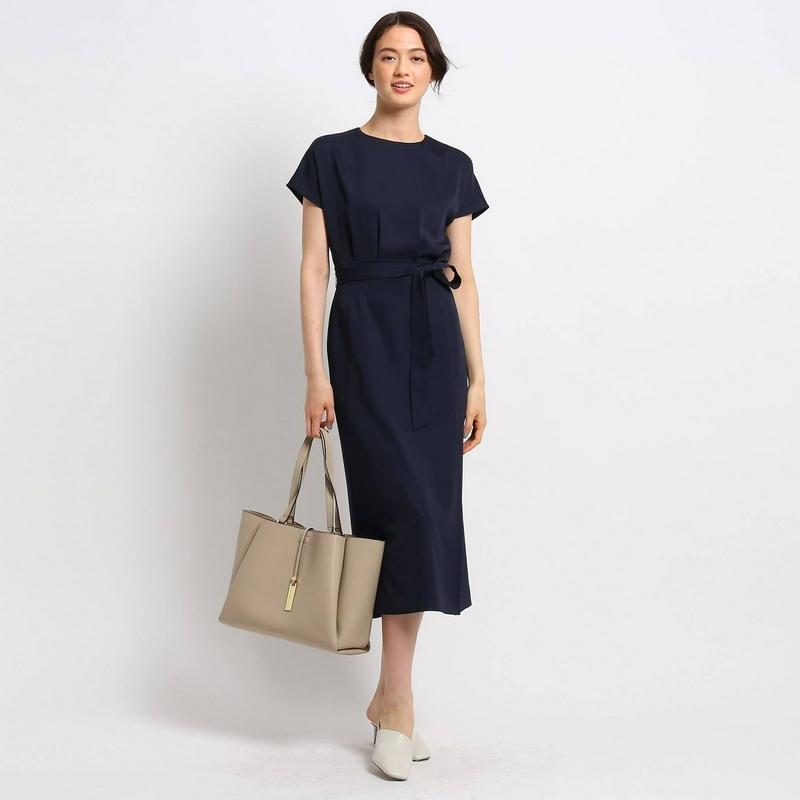 【ＷＥＢ限定／マシンウォッシュ】ガルーダサテンワンピース