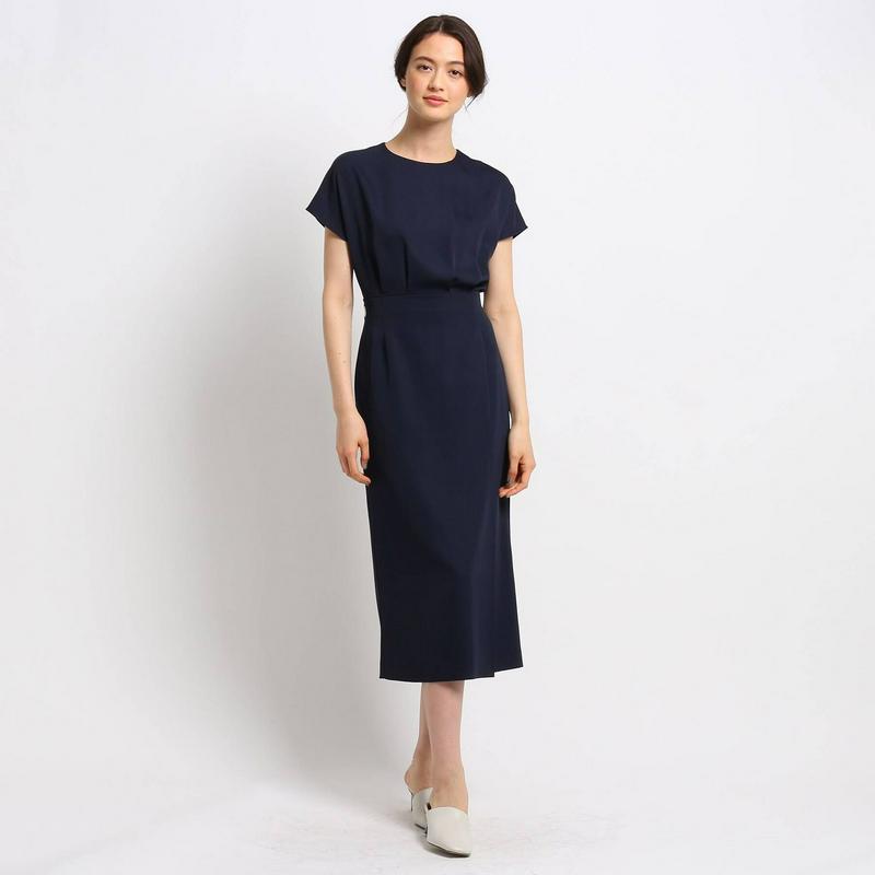 【ＷＥＢ限定／マシンウォッシュ】ガルーダサテンワンピース