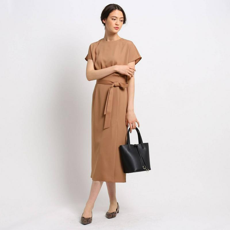 【ＷＥＢ限定／マシンウォッシュ】ガルーダサテンワンピース