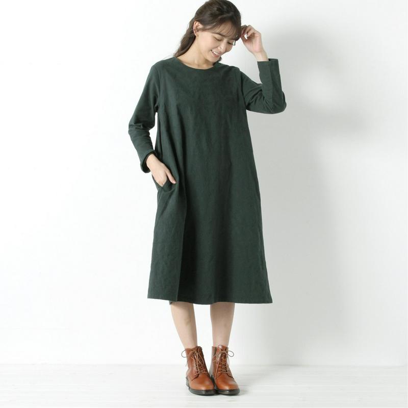 綿起毛素材のつぼみ刺繍ワンピース