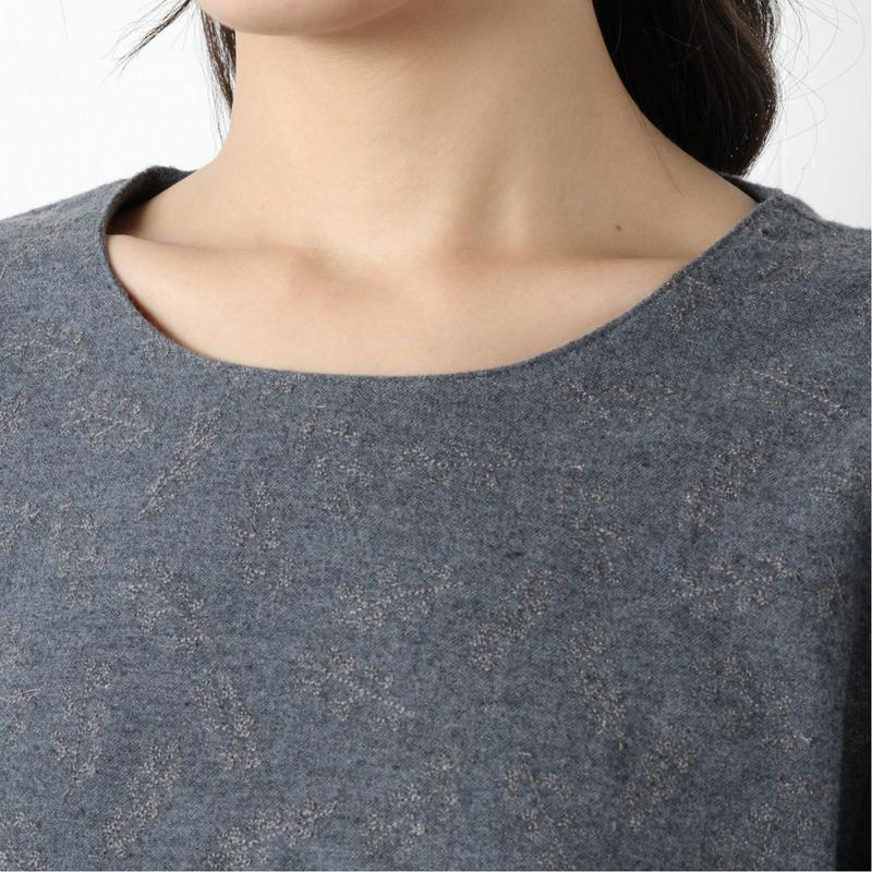綿起毛素材のつぼみ刺繍ワンピース