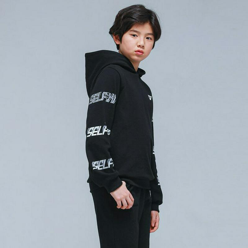NT17袖レタリングフーディ(ブラック) p000801 キッズ 【9~17才】【tops】【韓国 ファッション トップス パー