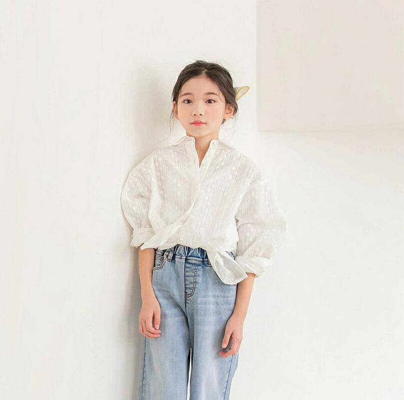 【キッズ只今10%OFF】カラーパンチングレースシャツ p000220 キッズ 【3~8才】【bl】【韓国 ファッション トップ