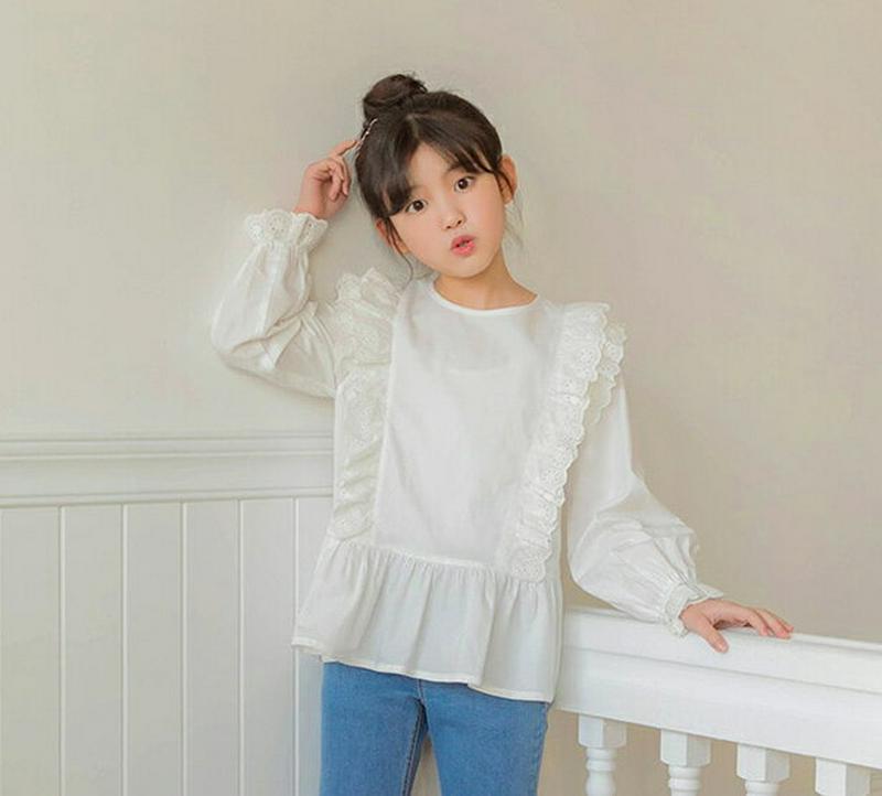 【キッズ只今10%OFF】パンチングレースフリルブラウ p000222 キッズ 【3~8才】【bl】【韓国 ファッション トップ