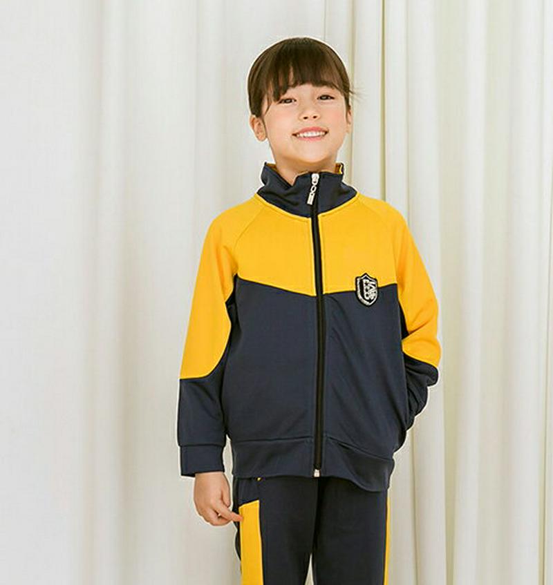 パッチトレーニングパーカー・p000139 キッズ【3~8才】【jk】【トップス Tシャツ Vネック 無地 長袖 女の子 男の子 ゆったり カジュアル キッズ 子供 こども 子供服 こども服】【KIDS】