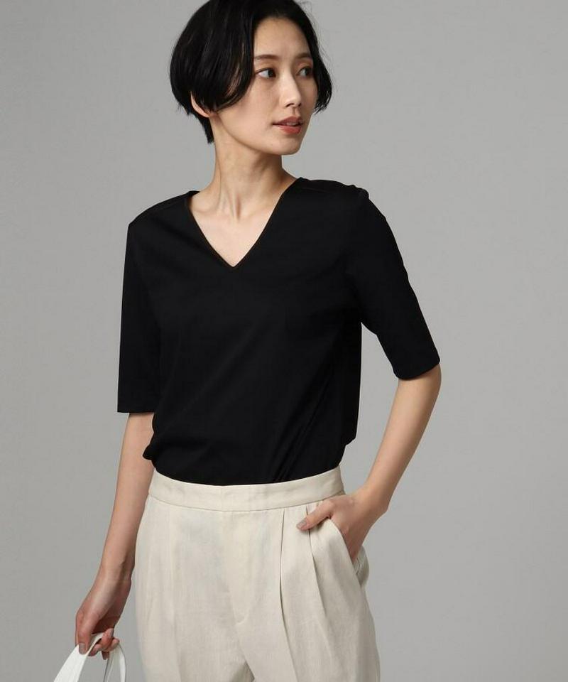 【洗える】スムースVネックカットソー