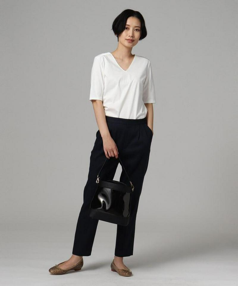 【洗える】スムースVネックカットソー