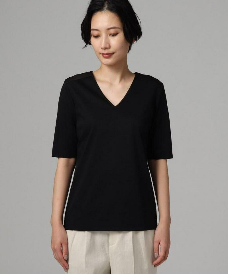 【洗える】スムースVネックカットソー