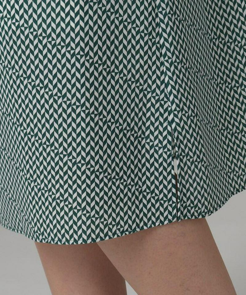 グラフィカル柄ミドルワンピース