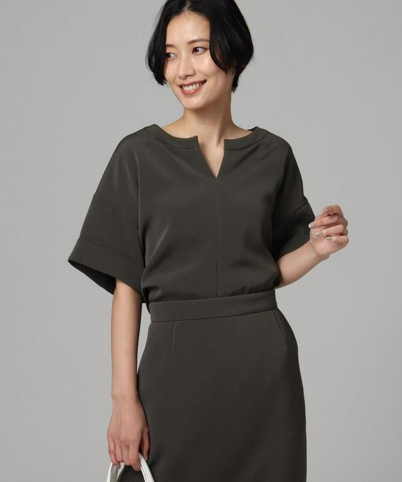 【洗える】ダブルクロススリットネックブラウス