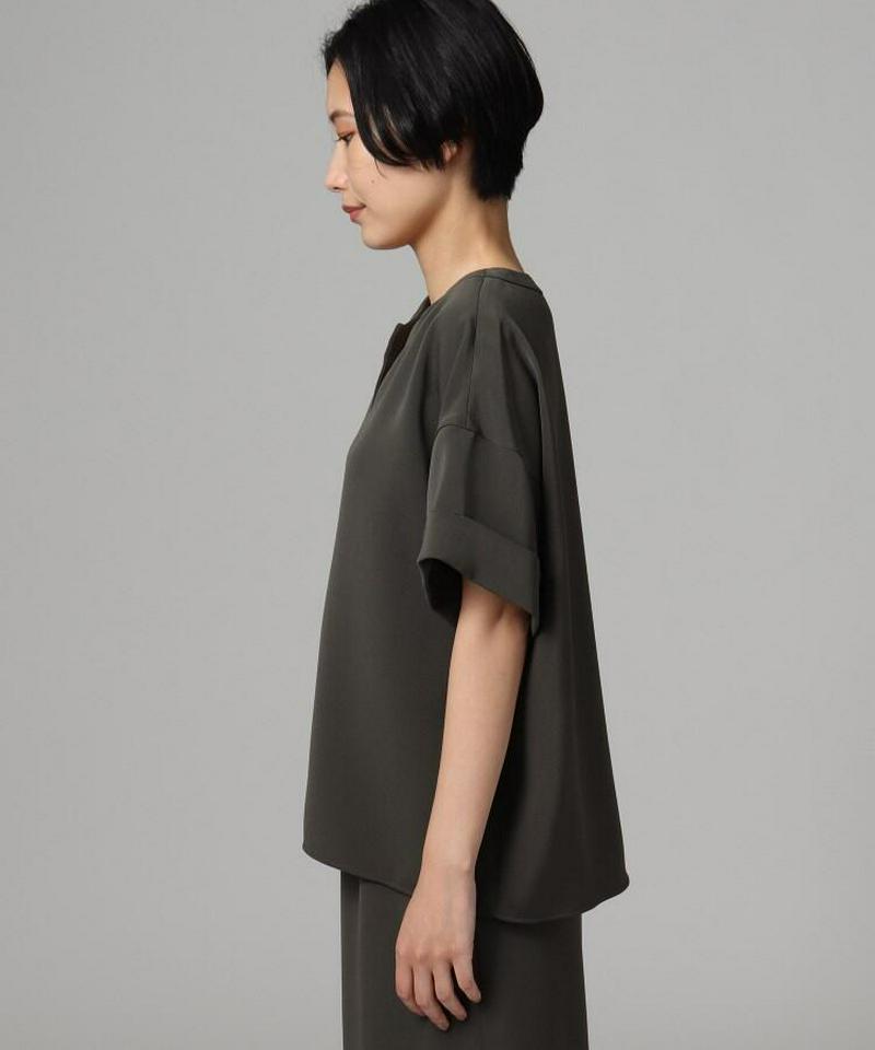 【洗える】ダブルクロススリットネックブラウス