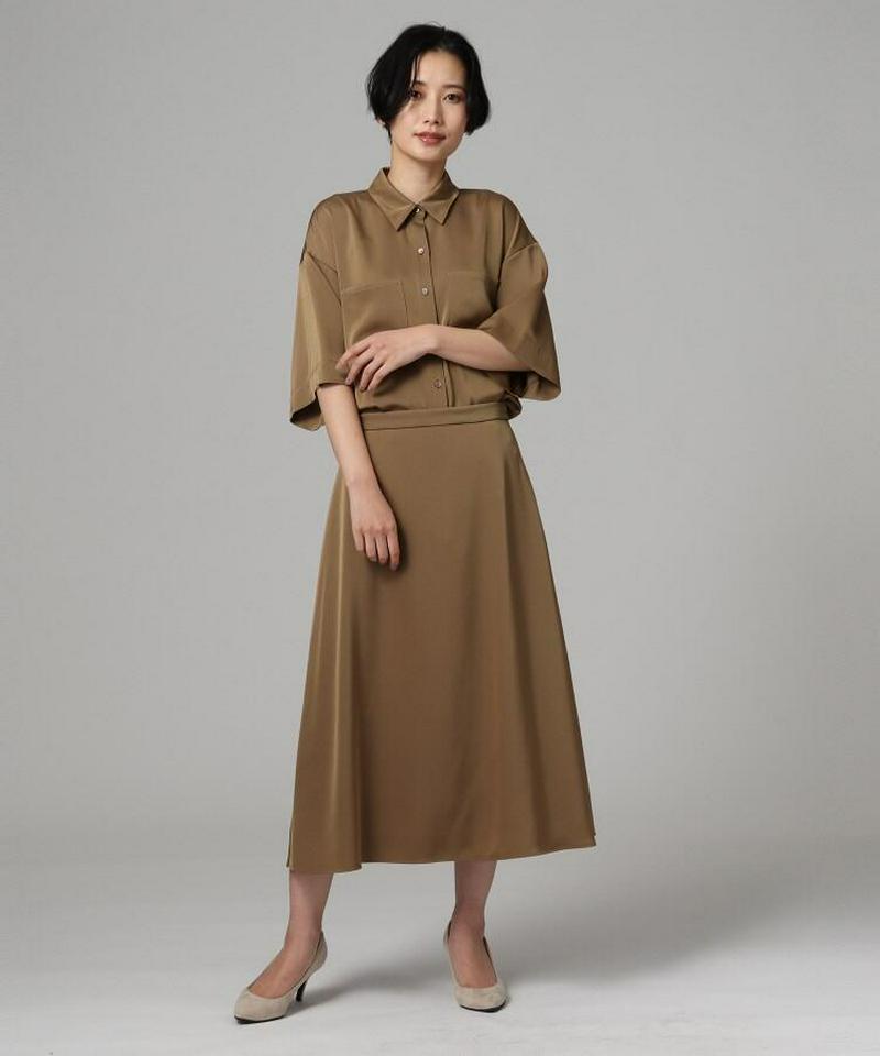 サテンワイドスリーブシャツ