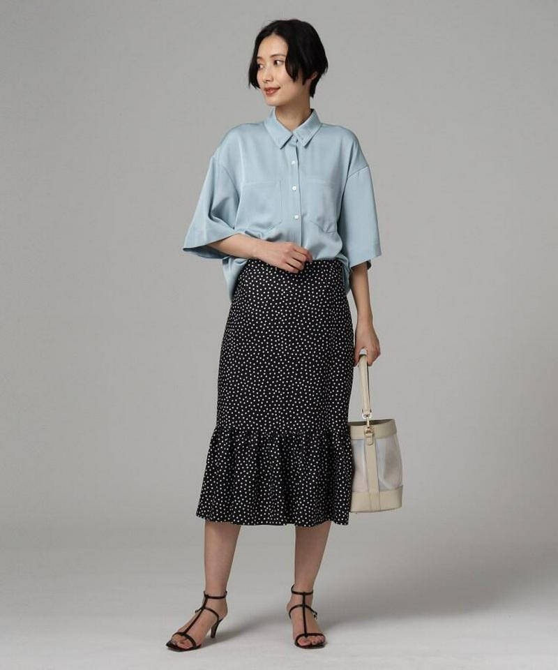 サテンワイドスリーブシャツ