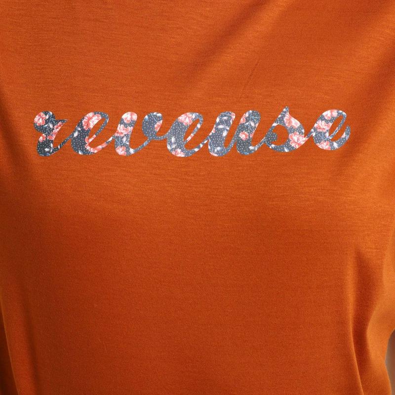 【洗える】プリントロゴＡラインＴシャツ