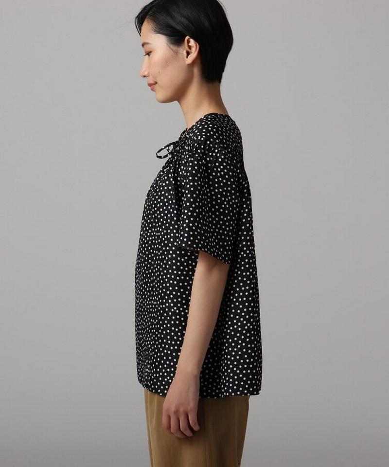 【洗える】ドットプリントブラウス